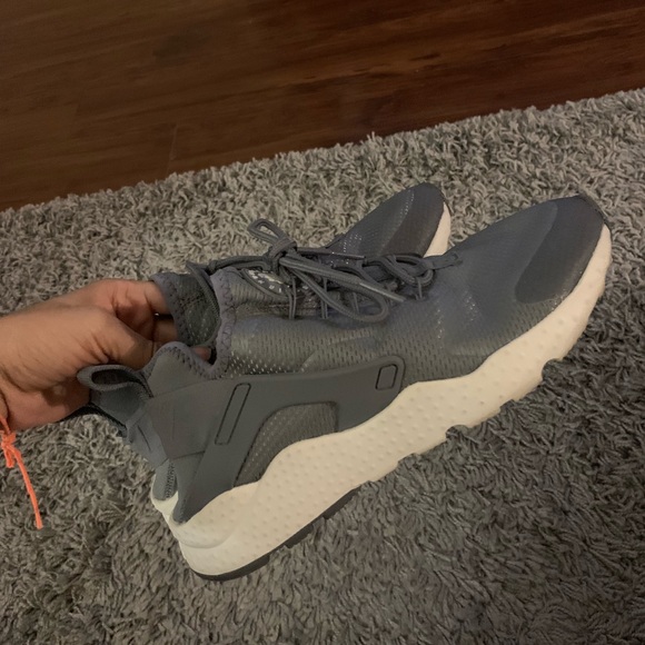 Like new Grey Nike Huarauche - Picture 4 of 5